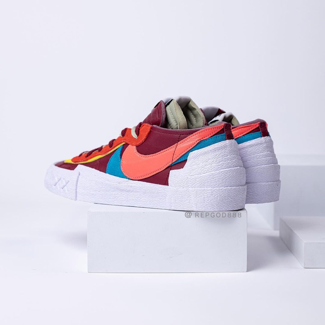 【国内 11/26、11/27、12/9、12/10 発売】sacai x KAWS × NIKE BLAZER LOW (サカイ カウズ ナイキ ブレーザー ロー) [DM7901-400/DM7901-500/DM7901-600]