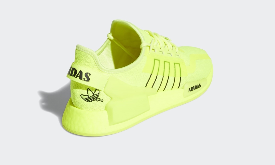 adidas Originals NMD_R1 V2 “Solar Yellow/Black/White” (アディダス オリジナルス エヌ エム ディー ブイツー “ソーラーイエロー/ブラック/ホワイト") [H02654]