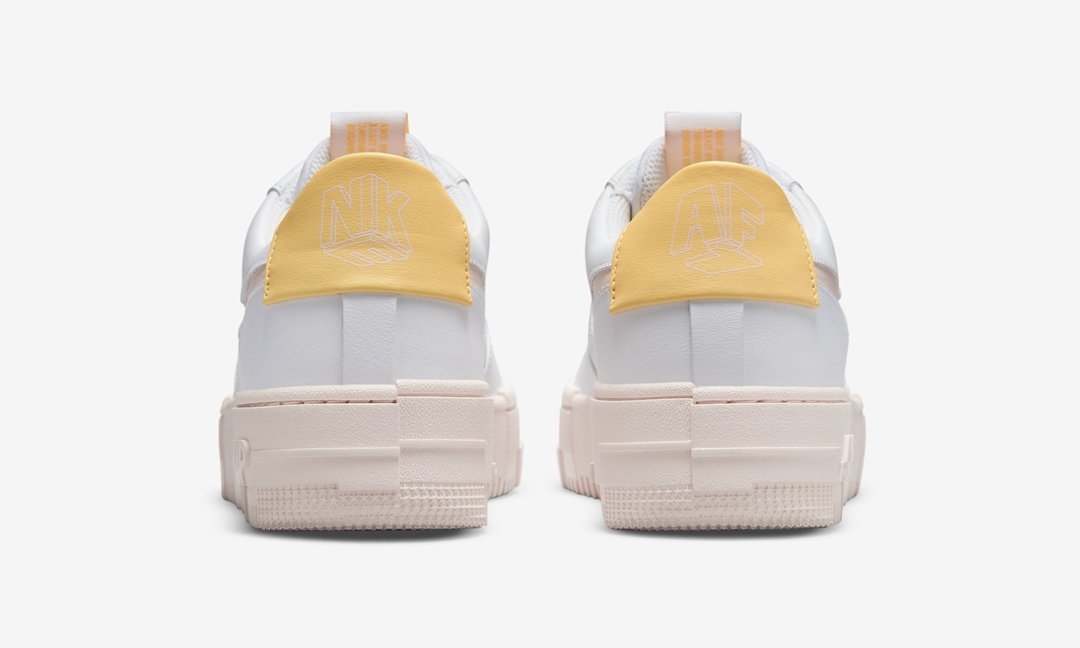 ナイキ ウィメンズ エア フォース 1 ロー ピクセル “ホワイト/アークティックオレンジ” (NIKE WMNS AIR FORCE 1 LOW PIXEL “White/Arctic Orange”) [DM3054-100]