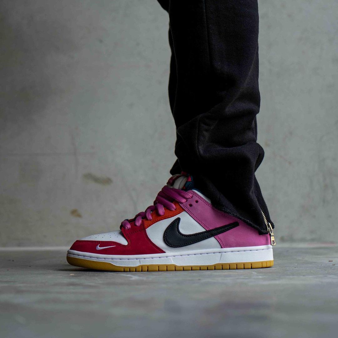 【国内 7/31 発売】Piet Parra x NIKE SB DUNK LOW PRO QS (パイエット・パラ × ナイキ SB ダンク ロー プロ QS) [DH7695-100,DH7695-600]