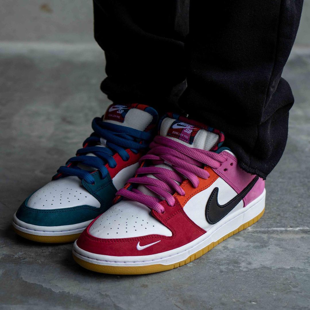 【国内 7/31 発売】Piet Parra x NIKE SB DUNK LOW PRO QS (パイエット・パラ × ナイキ SB ダンク ロー プロ QS) [DH7695-100,DH7695-600]