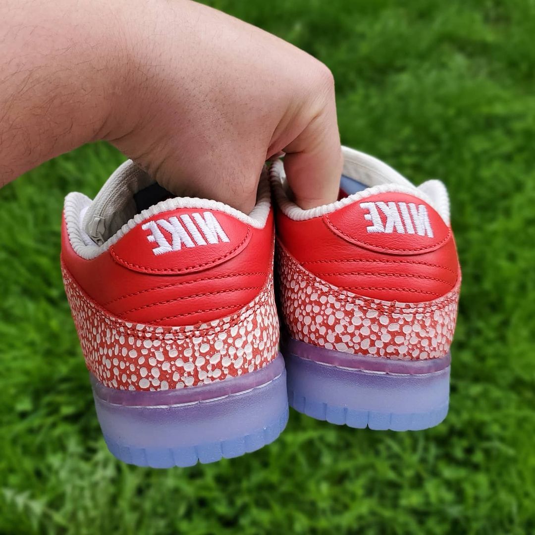 【国内 5/8 発売、5/10 発売】Stingwater x NIKE SB DUNK LOW “Magic Mushroom” (スティングウォーター × ナイキ SB ダンク ロー) [DH7650-600]