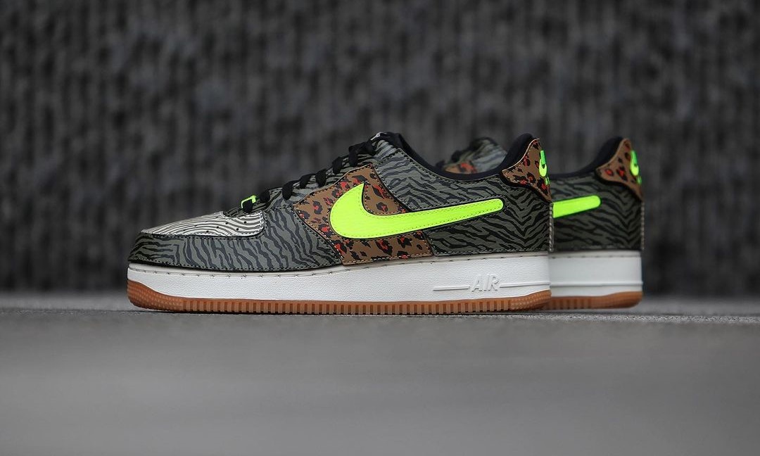 ナイキ エア フォース 1 ロー “ミディアムオリーブ/ボルト/ラテンブラック” (NIKE AIR FORCE 1 LOW “MEDIUM OLIVE/VOLT/RATTAN BLACK”) [DM5329-200]