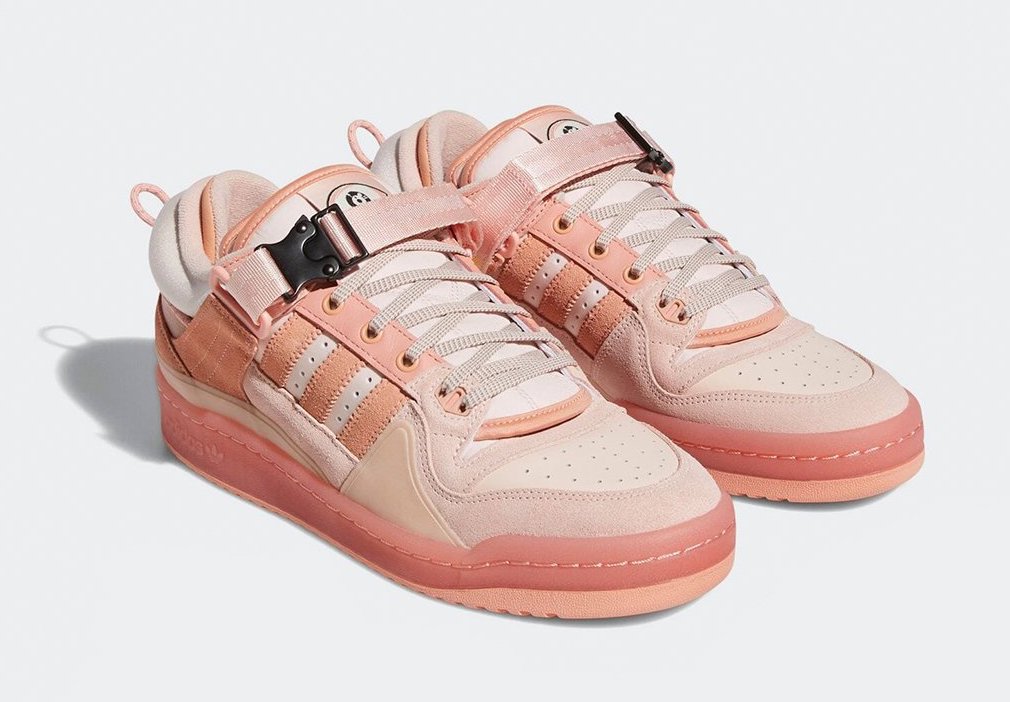 【国内 4/4 発売】Bad Bunny × adidas Originals FORUM LOW “THE FIRST CAFE/YoVistoAsí” Pink (バッド・バニー アディダス オリジナルス フォーラム ロー “ザ・ファースト・カフェ” ピンク) [GW0265]