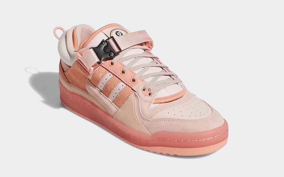 【国内 4/4 発売】Bad Bunny × adidas Originals FORUM LOW “THE FIRST CAFE/YoVistoAsí” Pink (バッド・バニー アディダス オリジナルス フォーラム ロー “ザ・ファースト・カフェ” ピンク) [GW0265]