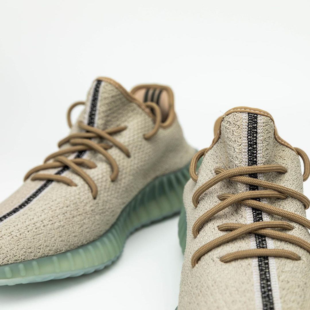 2021年7月 発売予定！アディダス オリジナルス イージー 350 V2 “リーフ” (adidas Originals YEEZY 350 V2 “Leaf”)