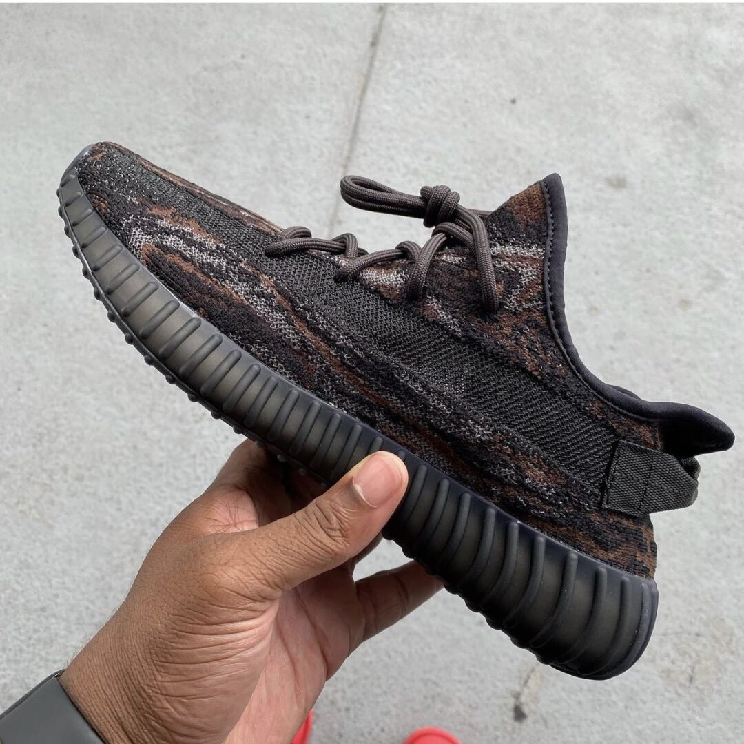 【2024年 3/15 発売】アディダス オリジナルス イージー ブースト 350 V2 “MX Rock” (adidas Originals YEEZY BOOST 350 V2 “MX Rock”) [GW3774]