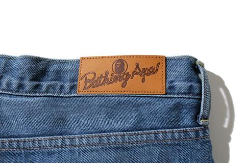 A BATHING APEからクラシックデザインをフロントに落とし込んだデニム「TYPE-05 DRIP DENIM PANTS」が4/17 発売 (ア ベイシング エイプ)