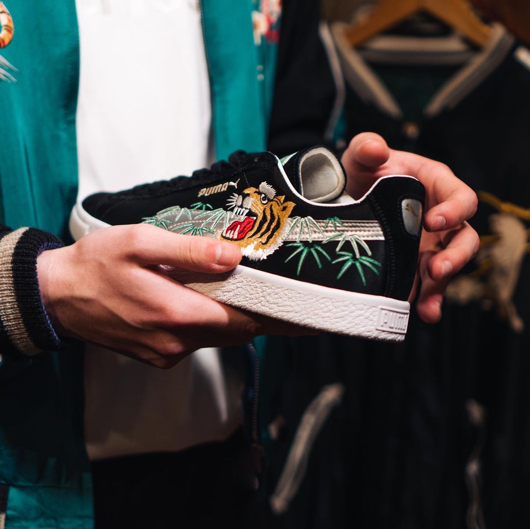 スカジャンからインスパイアーされた日本製”PUMA SUEDE VTG MIJ ATMOS SKAJAN“が世界atmos限定で4/24 発売 (アトモス プーマ スエード) [383609-01]