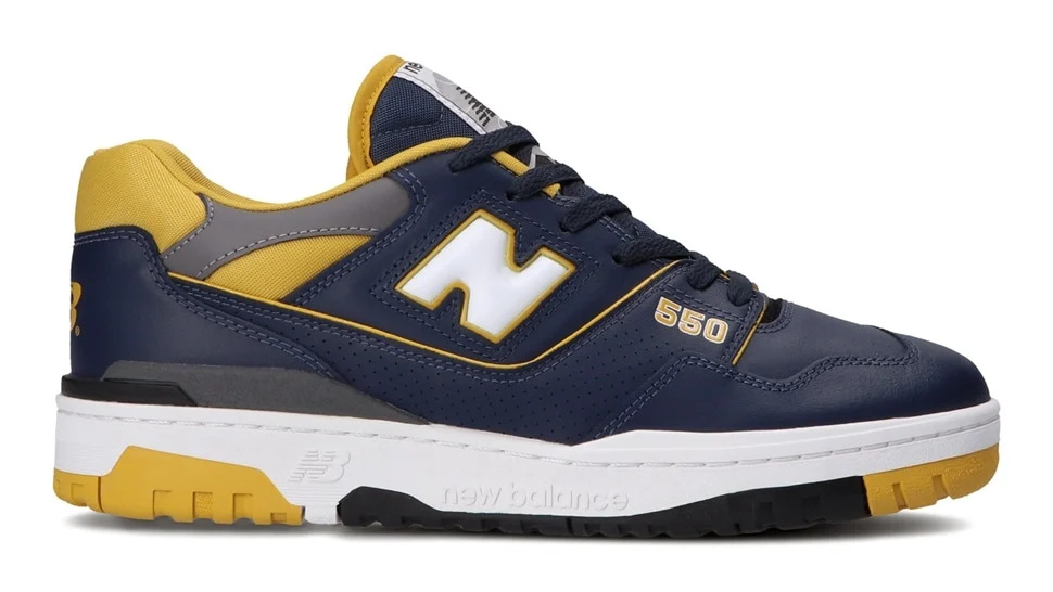 80年-90年代のアメリカンスポーツカルチャーからインスパイアされた New Balance BB550 MA1/MD1/MM1 (ニューバランス)