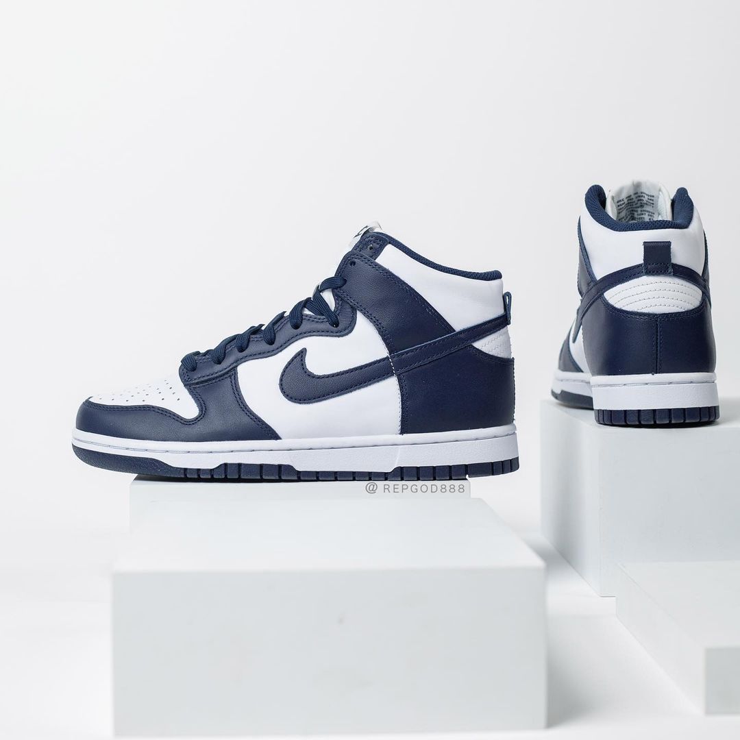 【国内8/26 発売】ナイキ ダンク ハイ “チャンピオンシップネイビー” (NIKE DUNK HIGH “Championship Navy”) [DD1399-104]