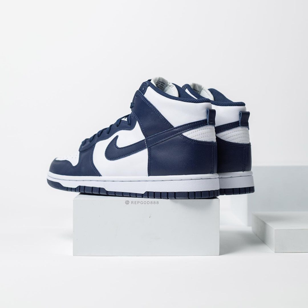 【国内8/26 発売】ナイキ ダンク ハイ “チャンピオンシップネイビー” (NIKE DUNK HIGH “Championship Navy”) [DD1399-104]