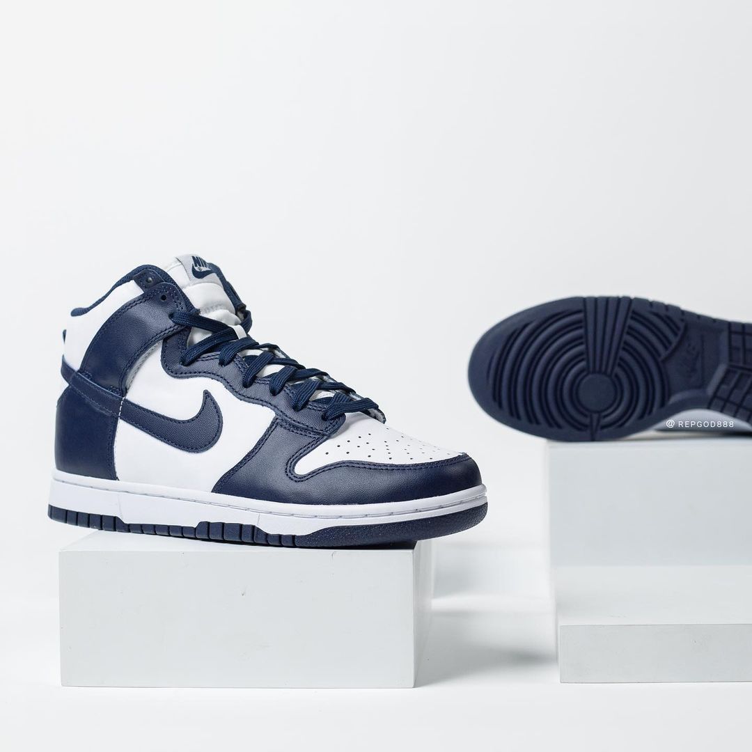 【国内8/26 発売】ナイキ ダンク ハイ “チャンピオンシップネイビー” (NIKE DUNK HIGH “Championship Navy”) [DD1399-104]