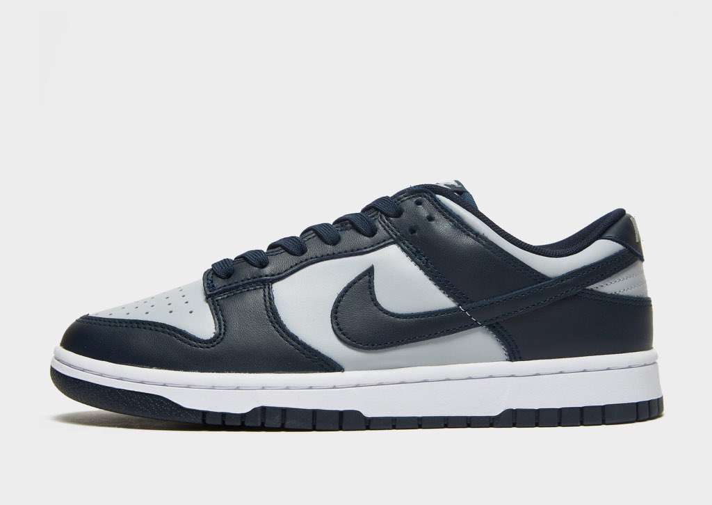 【国内 8/26 発売】ナイキ ダンク ロー “ジョージタウン/チャンピオンシップネイビー” (NIKE DUNK LOW “Georgetown/Championship Navy”) [DD1391-003/CW1590-004]