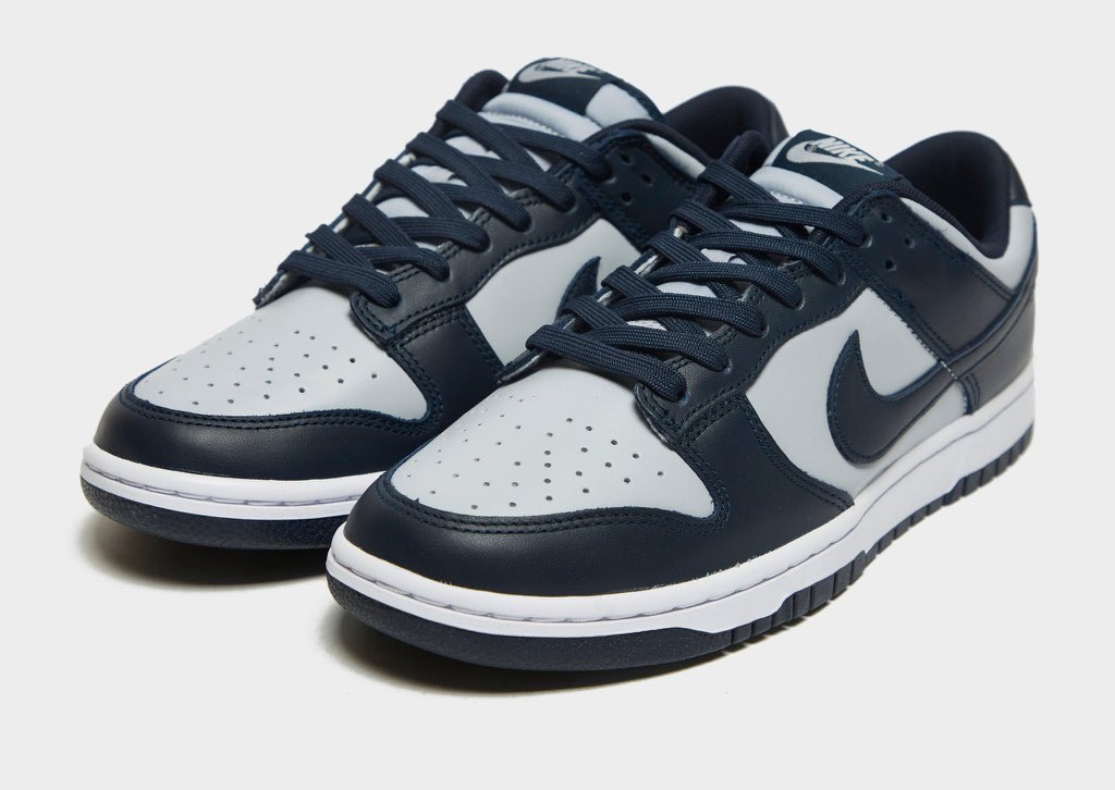 【国内 8/26 発売】ナイキ ダンク ロー “ジョージタウン/チャンピオンシップネイビー” (NIKE DUNK LOW “Georgetown/Championship Navy”) [DD1391-003/CW1590-004]