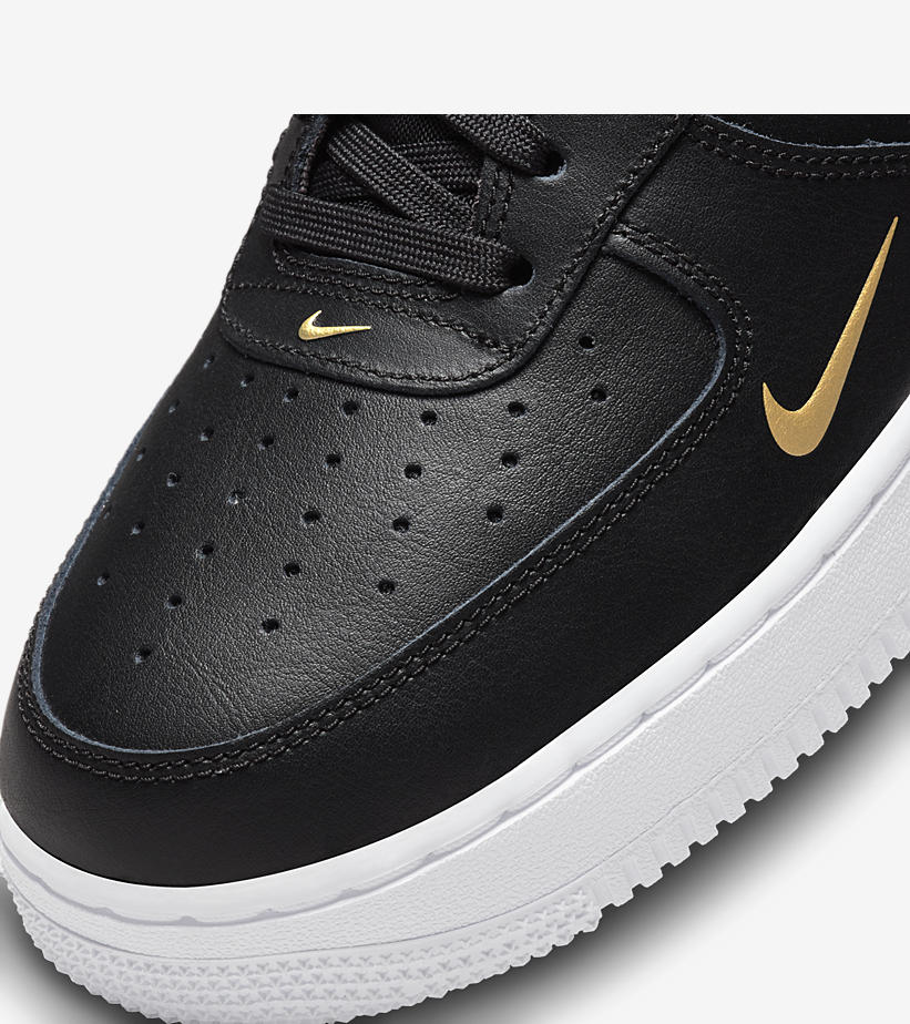 ナイキ エア フォース 1 ロー “ダブルスウッシュ/ブラック/ホワイト/メタリックゴールド” (NIKE AIR FORCE 1 LOW “Double Swoosh/Black/White/Metallic Gold”) [DA8481-001,100]