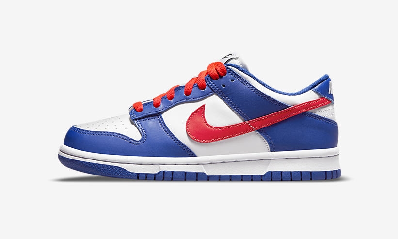 【国内 7/10 発売予定】ナイキ GS ダンク ロー “ホワイト/ロイヤル/レッド” (NIKE GS DUNK LOW “White/Royal/Red”) [CW1590-104]