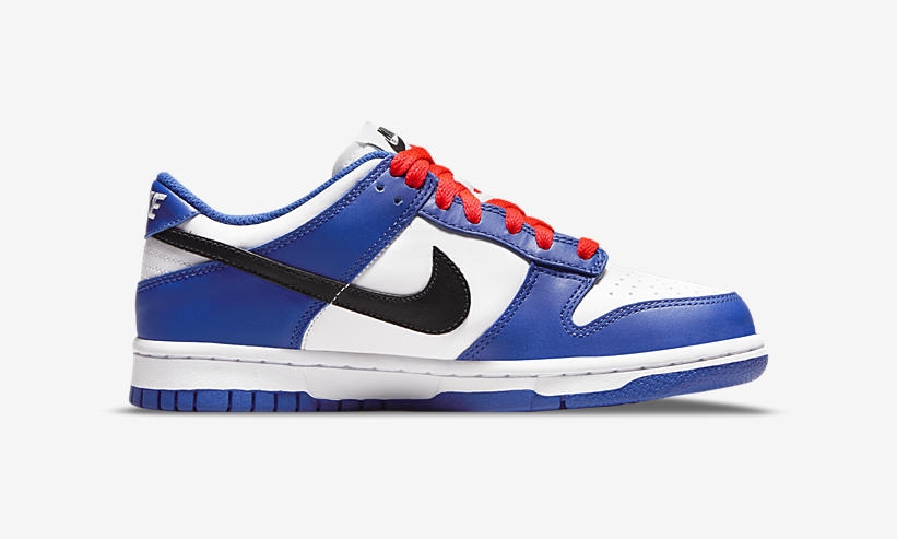 【国内 7/10 発売予定】ナイキ GS ダンク ロー “ホワイト/ロイヤル/レッド” (NIKE GS DUNK LOW “White/Royal/Red”) [CW1590-104]