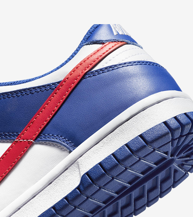 【国内 7/10 発売予定】ナイキ GS ダンク ロー “ホワイト/ロイヤル/レッド” (NIKE GS DUNK LOW “White/Royal/Red”) [CW1590-104]