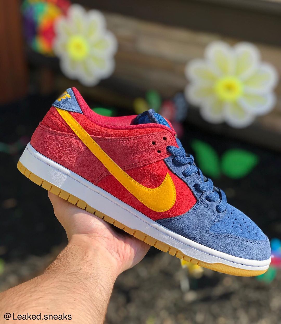 NIKE SB DUNK LOW バルセロナ