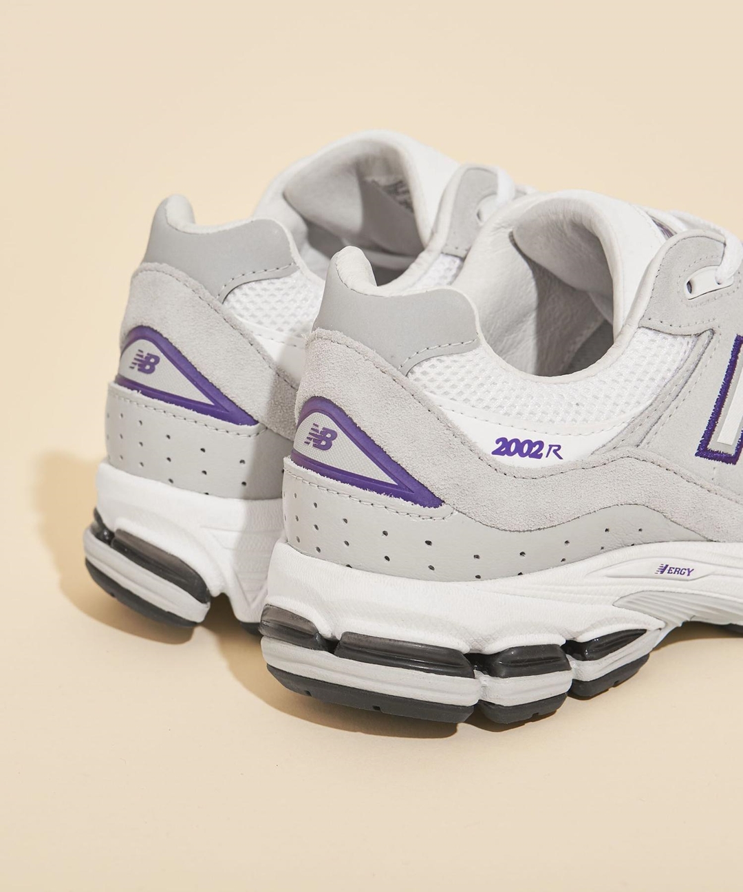 「東京」をイメージした BEAUTY&YOUTH × New Balance ML2002R 6 “Grey/Purple”が7月上旬発売 (ビューティアンドユース ニューバランス)