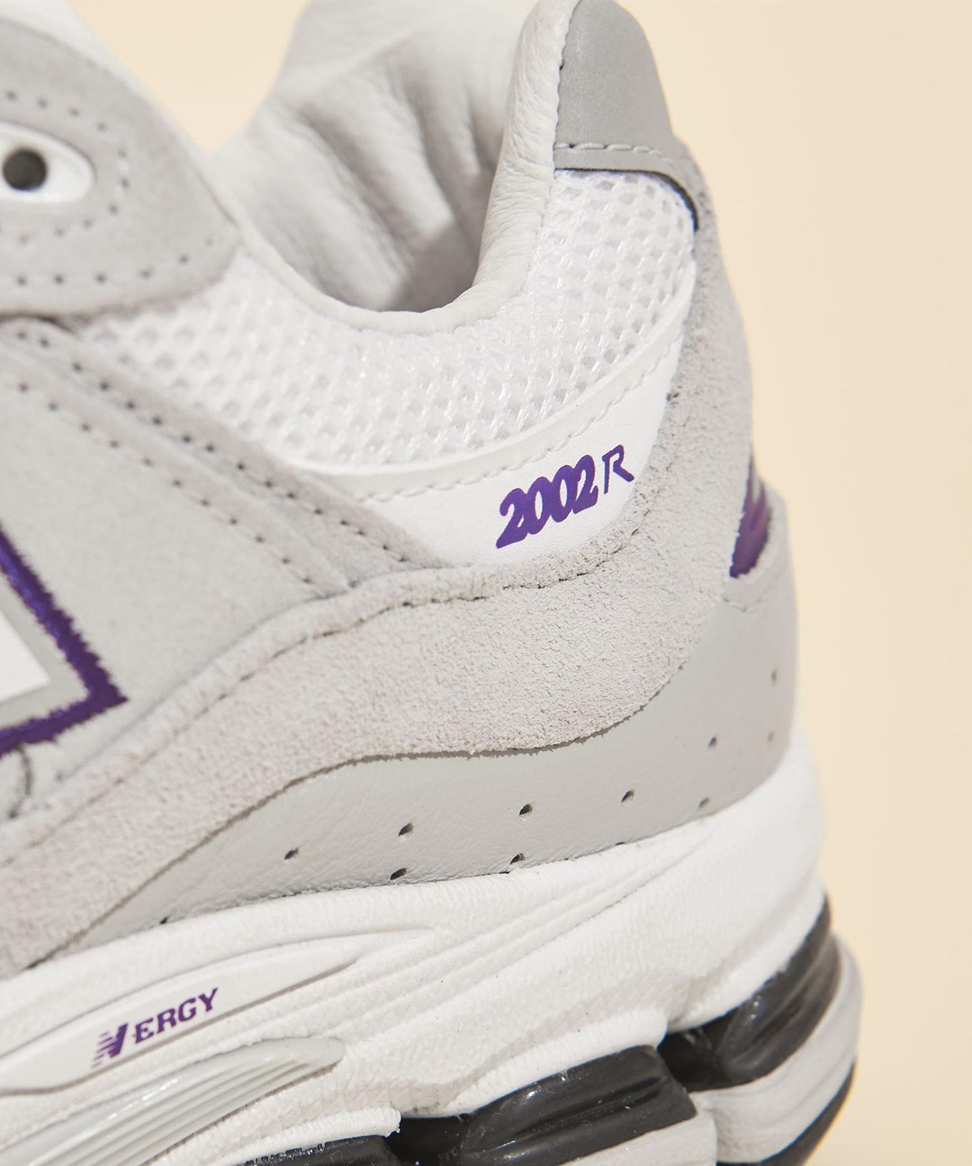 「東京」をイメージした BEAUTY&YOUTH × New Balance ML2002R 6 “Grey/Purple”が7月上旬発売 (ビューティアンドユース ニューバランス)