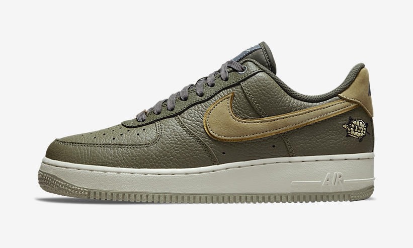 【国内 10/1 発売】ナイキ エア フォース 1 07 ロー LX “ミディアムオリーブ” (NIKE AIR FORCE 1 07 LOW LX “Medium Olive”) [DA8482-200]