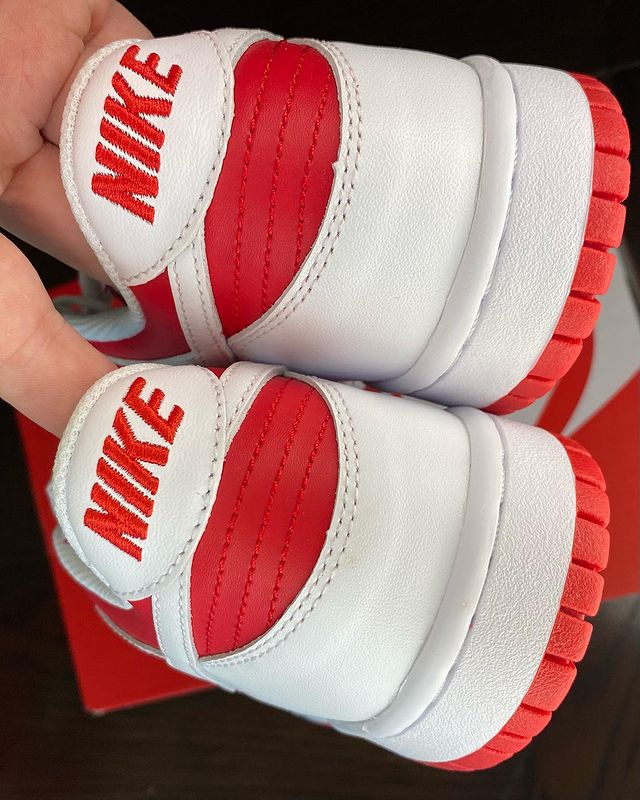 【2024年 リストック】ナイキ ダンク ロー レトロ “ユニバーシティレッド/ホワイト” (NIKE DUNK LOW RETRO “University Red/White”) [DD1391-600/CW1590-600]