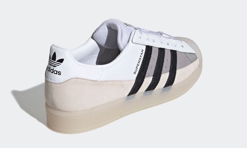 5/20 発売！スケートスタイルのアディダス オリジナルス スーパースター “ホワイト/ブラック/ライトチャコール” (adidas Originals SUPERSTAR “White/Black/Light Charcoal”) [FX5565]