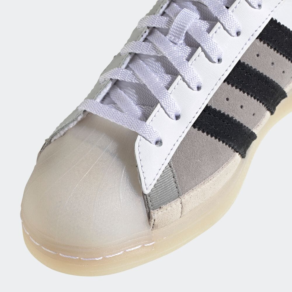 5/20 発売！スケートスタイルのアディダス オリジナルス スーパースター “ホワイト/ブラック/ライトチャコール” (adidas Originals SUPERSTAR “White/Black/Light Charcoal”) [FX5565]