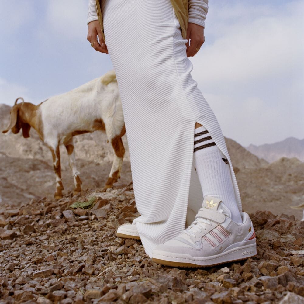 5/28 発売！国際女性デーを記念した ARWA AL BANAWIとコラボ！adidas Originals FORUM 84 LOW “White” (アルワ・アル・バナウィ アディダス オリジナルス フォーラム 84 ロー “ホワイト”) [G58260]