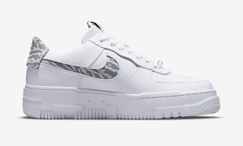 ナイキ ウィメンズ エア フォース 1 ロー ピクセル “ホワイト/アニマルスウッシュ” (NIKE WMNS AIR FORCE 1 LOW PIXEL “White/Animal Swoosh”) [DH9632-100]