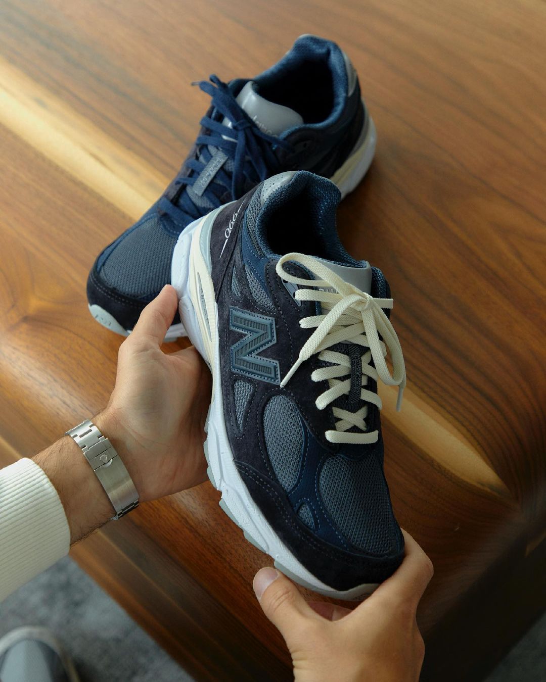 6/7 発売！KITH RONNIE FIEG × New Balance M990V3 “Genesis/Navy ...