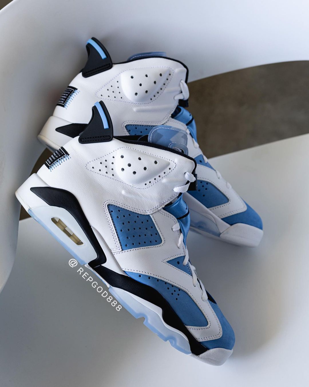 【国内 3/5 発売】ナイキ エア ジョーダン 6 レトロ “UNC/ブルー/ホワイト” (NIKE AIR JORDAN 6 RETRO “UNC/Blue/White”) [CT8529-410]