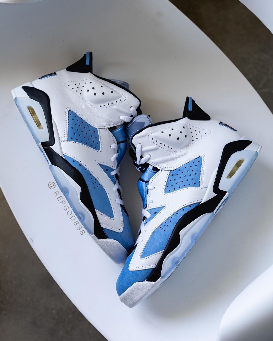 【国内 3/5 発売】ナイキ エア ジョーダン 6 レトロ “UNC/ブルー/ホワイト” (NIKE AIR JORDAN 6 RETRO “UNC/Blue/White”) [CT8529-410]