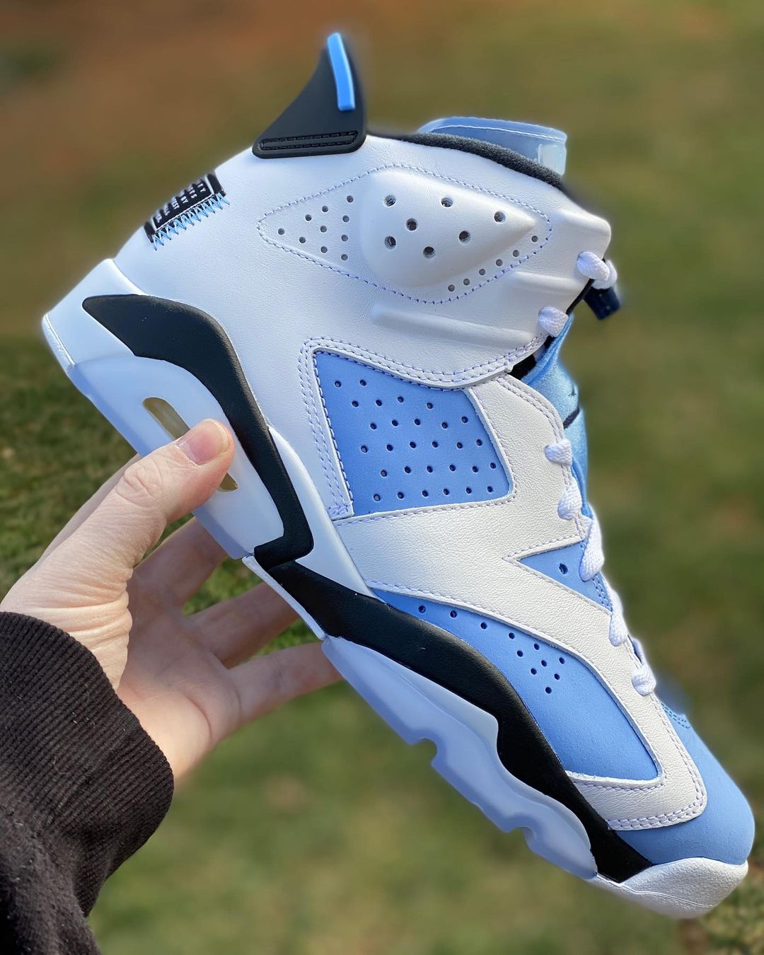 【国内 3/5 発売】ナイキ エア ジョーダン 6 レトロ “UNC/ブルー/ホワイト” (NIKE AIR JORDAN 6 RETRO “UNC/Blue/White”) [CT8529-410]