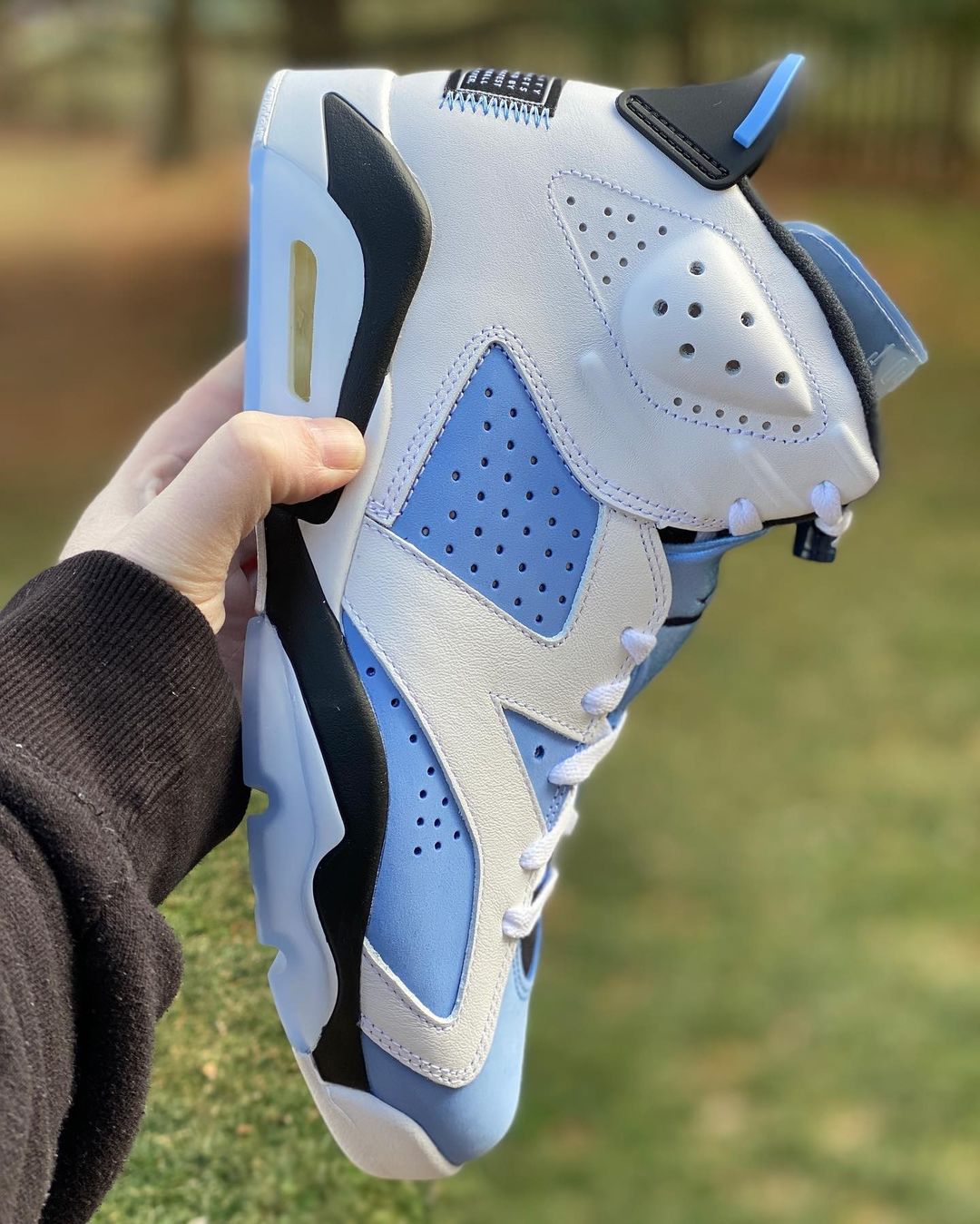 【国内 3/5 発売】ナイキ エア ジョーダン 6 レトロ “UNC/ブルー/ホワイト” (NIKE AIR JORDAN 6 RETRO “UNC/Blue/White”) [CT8529-410]