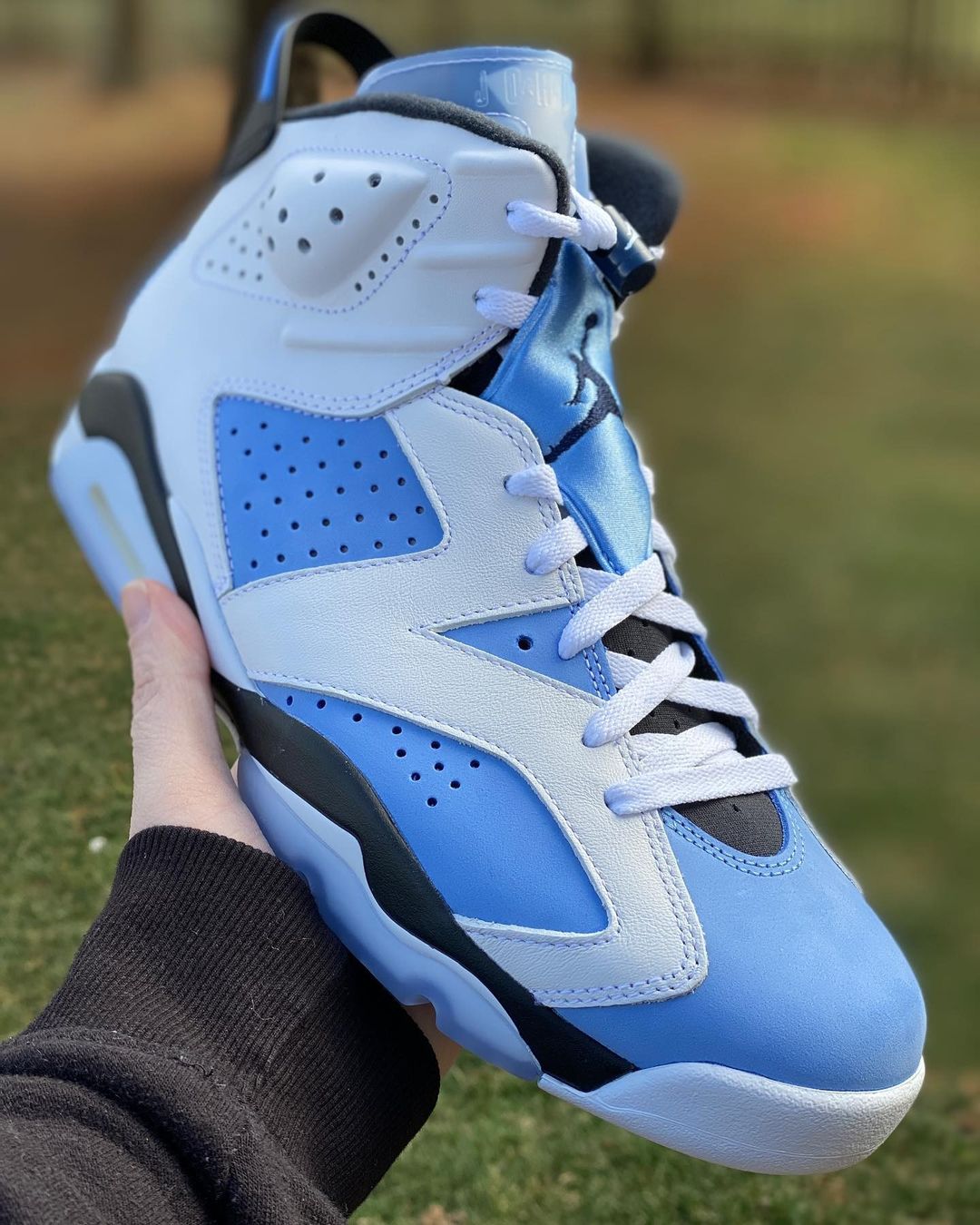 【国内 3/5 発売】ナイキ エア ジョーダン 6 レトロ “UNC/ブルー/ホワイト” (NIKE AIR JORDAN 6 RETRO “UNC/Blue/White”) [CT8529-410]