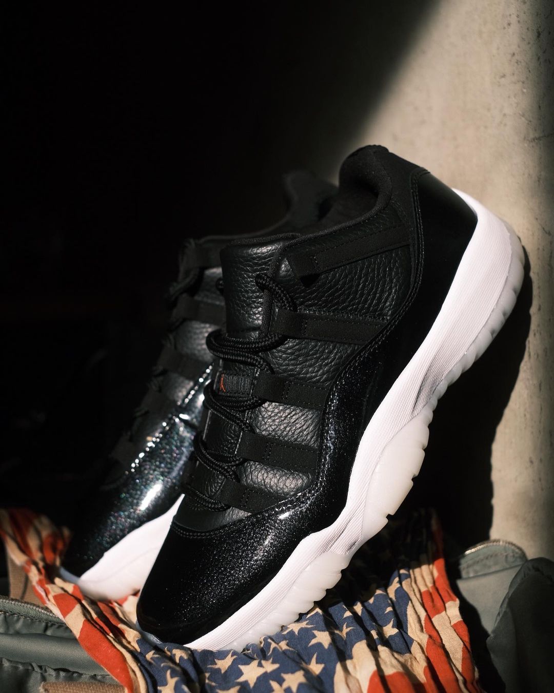 ナイキNIKE■AIR JORDAN11 LOW 72-10スニーカー