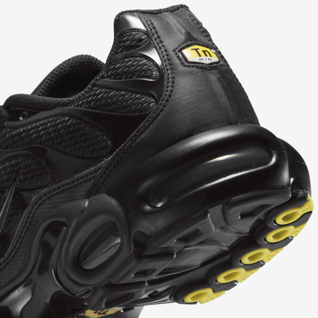 ナイキ エア マックス プラス “ブラック/ボルト” (NIKE AIR MAX PLUS “Black/Volt”) [DB0682-001]