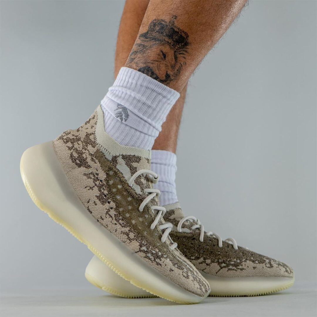 【国内 10/18 発売】アディダス イージー 380 V2 “ストーンソルト” (adidas YEEZY 380 V2 “Stone Solt/Pyrite”) [GZ0472/GZ0473]