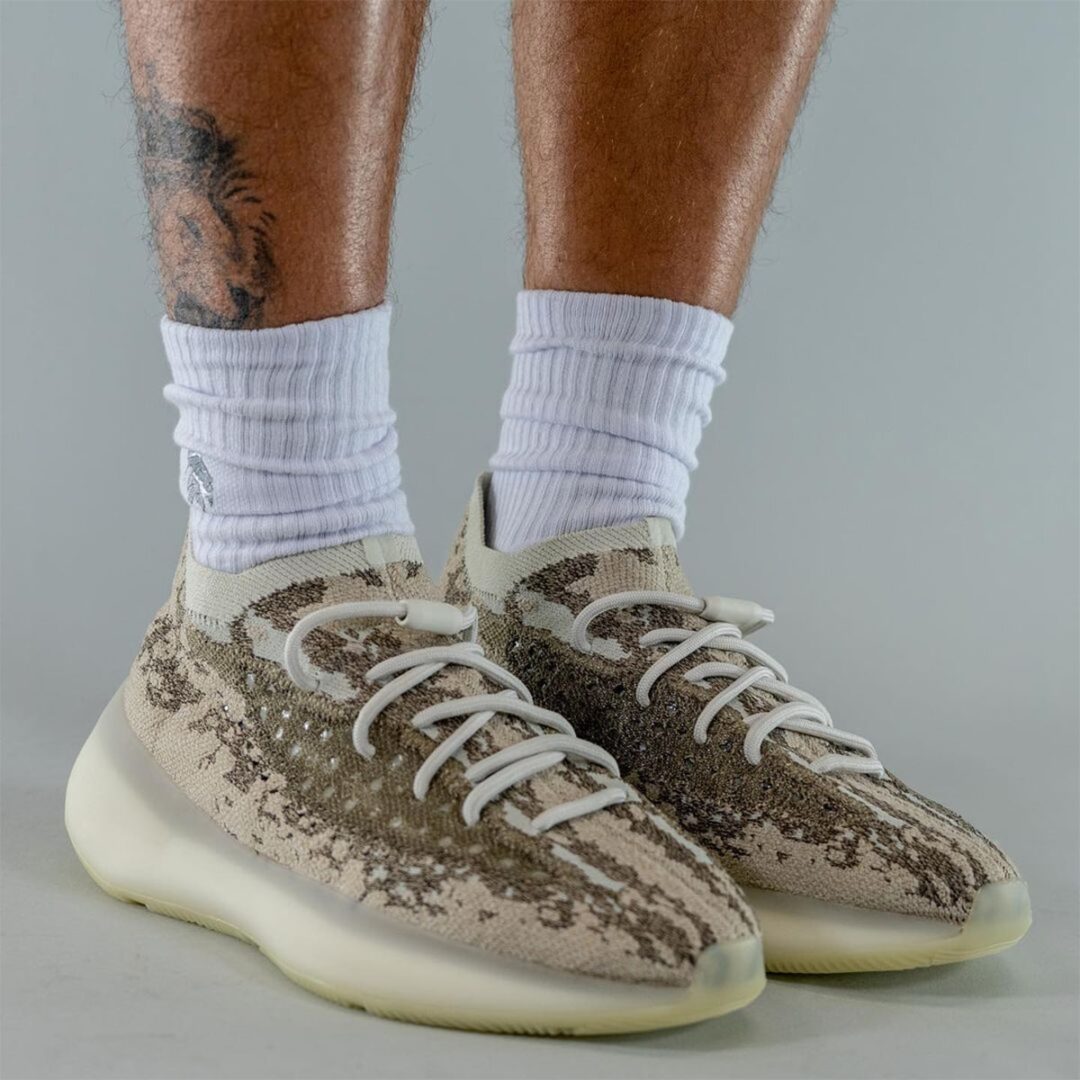 【国内 10/18 発売】アディダス イージー 380 V2 “ストーンソルト” (adidas YEEZY 380 V2 “Stone Solt/Pyrite”) [GZ0472/GZ0473]