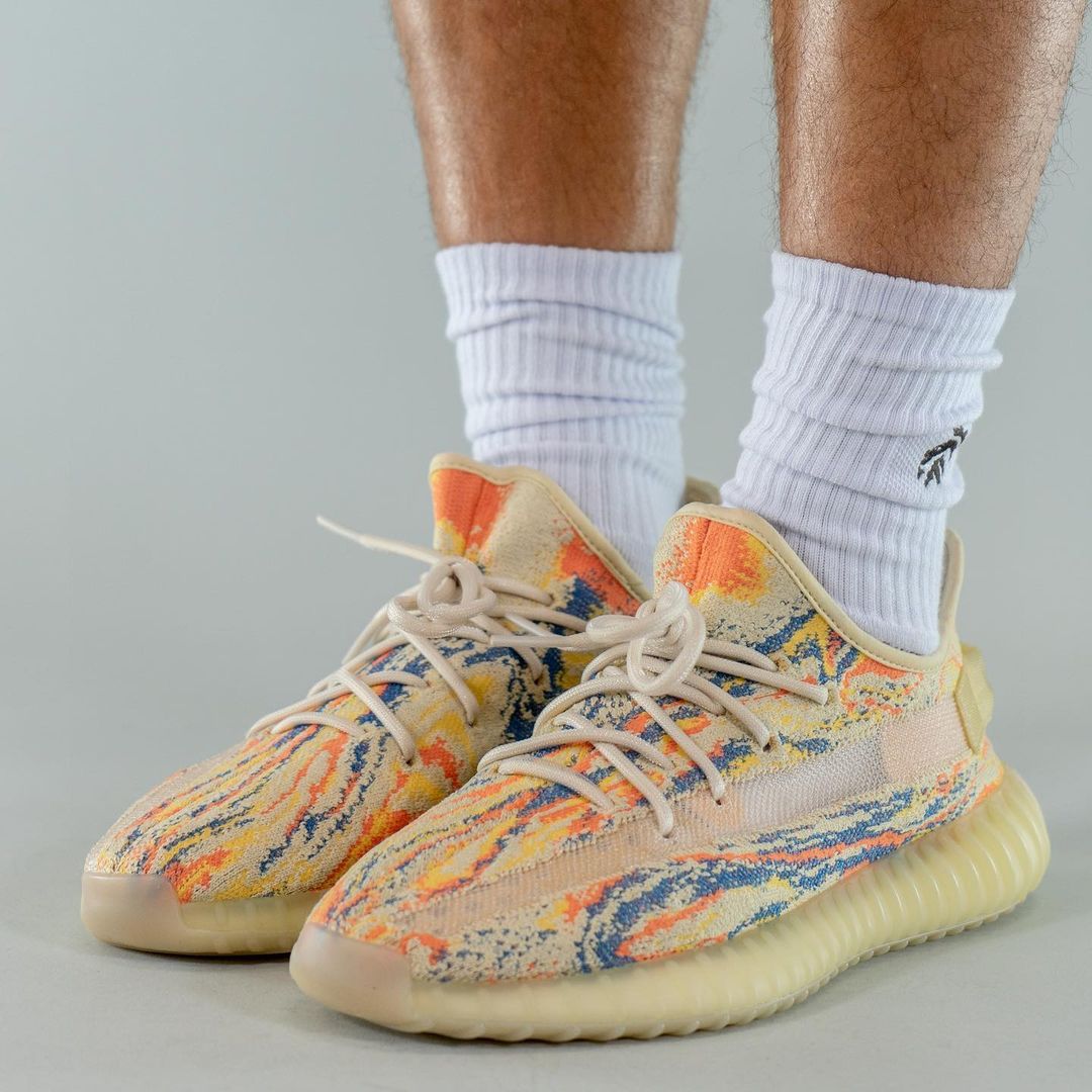 【2024年 リストック】アディダス オリジナルス イージー ブースト 350 V2 “MX OAT” (adidas Originals YEEZY BOOST 350 V2 “MX OAT”) [GW3773]