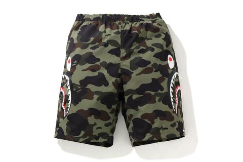 A BATHING APEから1ST CAMOを使用したショーツ「1ST CAMO SHORTS」が6/11 発売 (ア ベイシング エイプ)