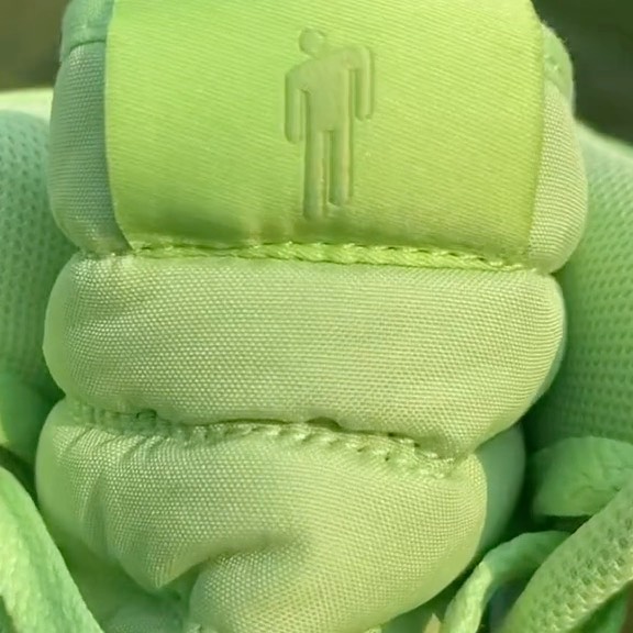 【国内 9/30 発売】ビリー・アイリッシュ × ナイキ エア ジョーダン 1 ハイ KO “ボルト” (Billie Eilish NIKE AIR JORDAN 1 HIGH KO “Volt”) [DN2857-330]