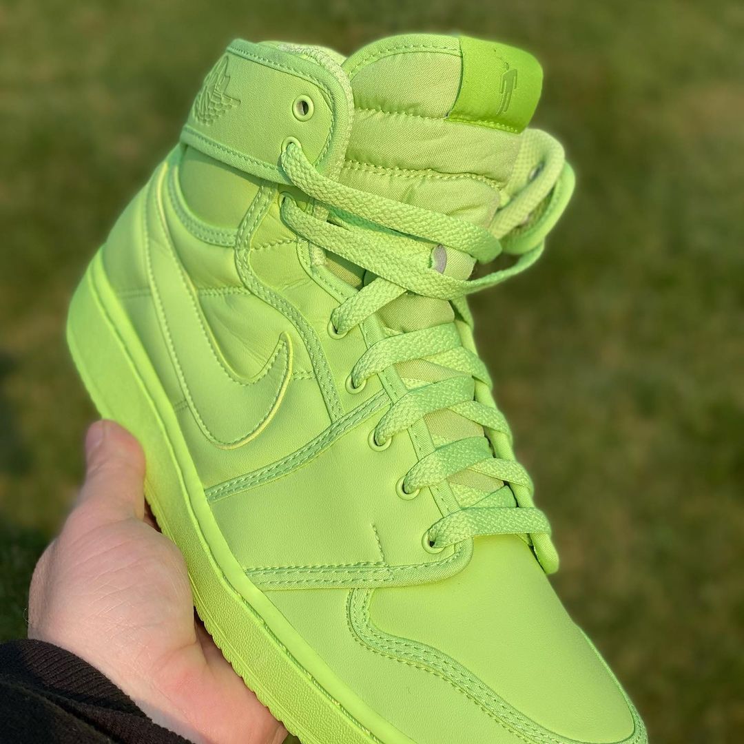 【国内 9/30 発売】ビリー・アイリッシュ × ナイキ エア ジョーダン 1 ハイ KO “ボルト” (Billie Eilish NIKE AIR JORDAN 1 HIGH KO “Volt”) [DN2857-330]