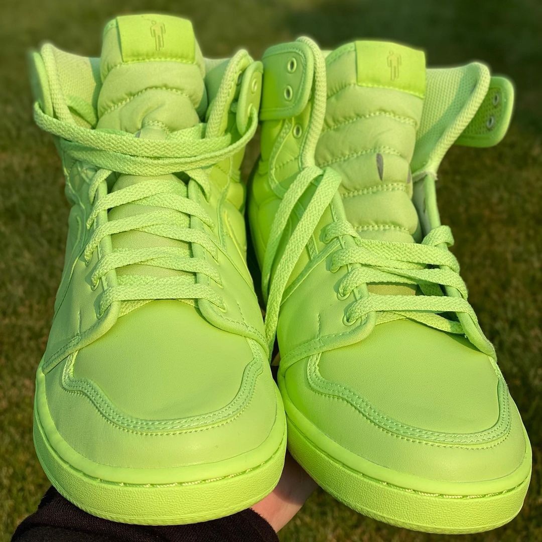 【国内 9/30 発売】ビリー・アイリッシュ × ナイキ エア ジョーダン 1 ハイ KO “ボルト” (Billie Eilish NIKE AIR JORDAN 1 HIGH KO “Volt”) [DN2857-330]