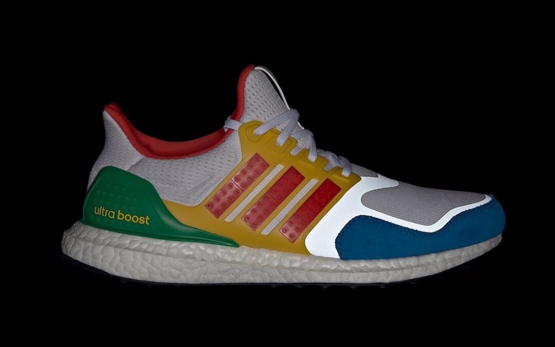 【国内 7/29 発売予定】LEGO x adidas ULTRA BOOST DNA “White/Red/Shock Blue” (レゴ アディダス ウルトラ ブースト DNA “ホワイト/レッド/ショックブルー”) [FZ3983]