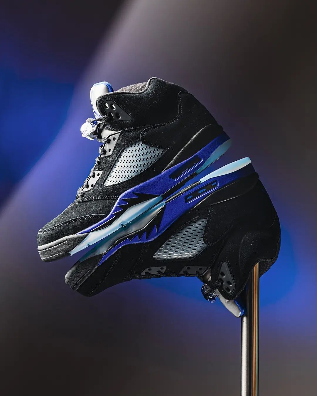 【国内 2/17 発売】ナイキ エア ジョーダン 5 レトロ "ブラック/レーサーブルー" (NIKE AIR JORDAN 5 RETRO "Black/Racer Blue") [CT4838-004]