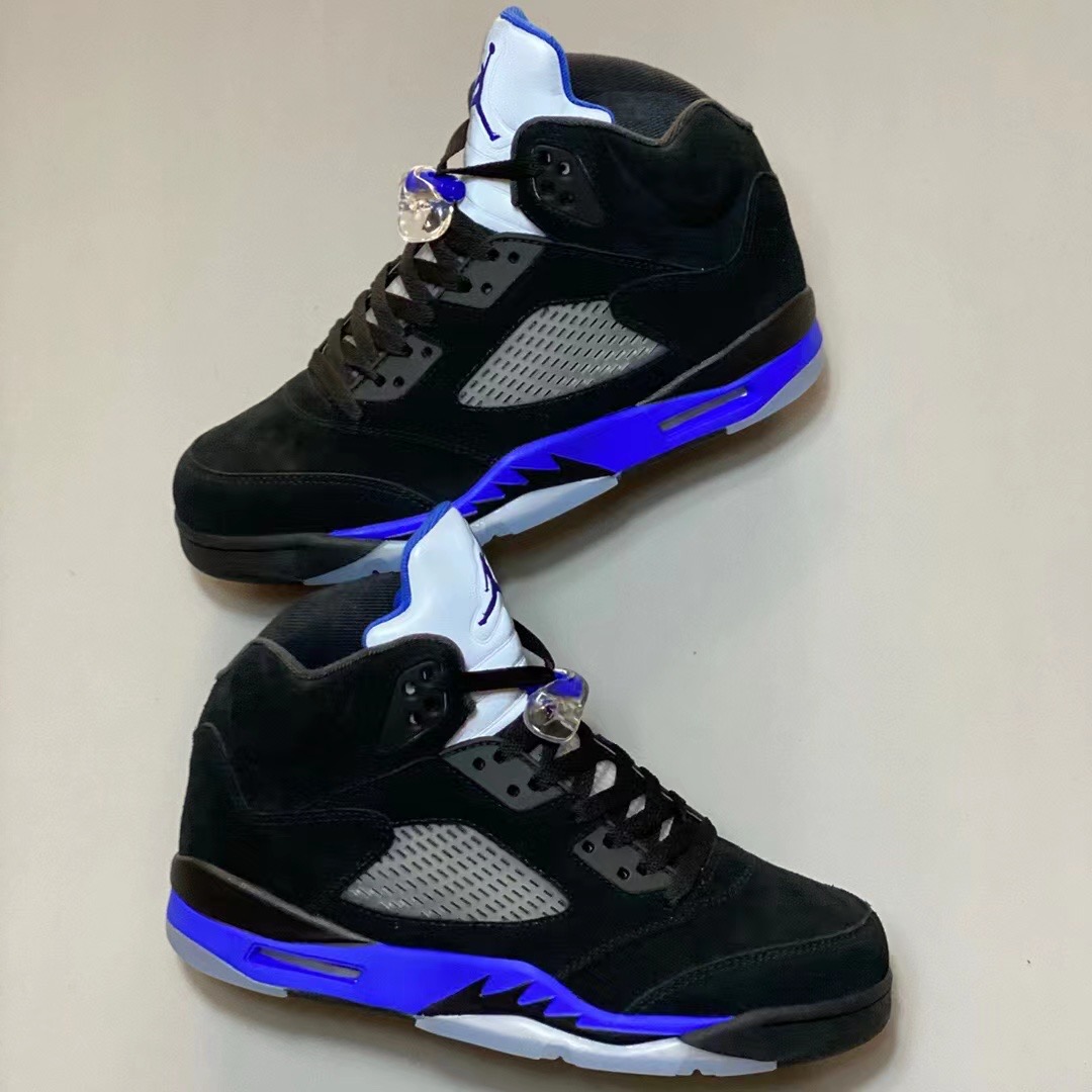 【国内 2/17 発売】ナイキ エア ジョーダン 5 レトロ “ブラック/レーサーブルー” (NIKE AIR JORDAN 5 RETRO “Black/Racer Blue”) [CT4838-004]